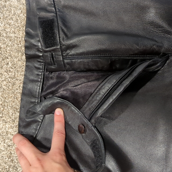 NWT VINTAGE IZZI Leather Pants - Picture 6 of 10